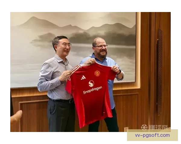 曼联宣布携手高通骁龙达成球衣胸前赞助协议开启品牌合作新时代 曼联宣布携手高通骁龙达成球衣胸前赞助协议开启品牌合作新时代